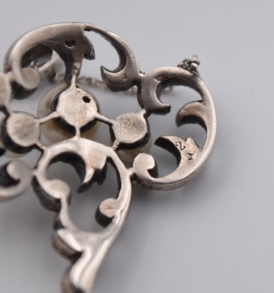 Ancien pendentif Belle Époque 1900 argent perles et strass 