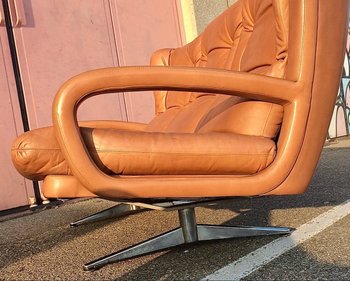 Leather Sofa Circa 70