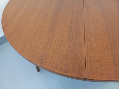 Large vintage Scandinavian round coffee table Smorrebrod by Arne Vodder extendable