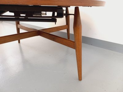 Large vintage Scandinavian round coffee table Smorrebrod by Arne Vodder extendable