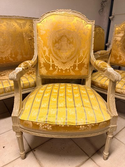 Mobili da salotto in faggio laccato in stile Luigi XVI - XIX secolo