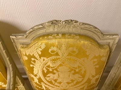 Mobili da salotto in faggio laccato in stile Luigi XVI - XIX secolo