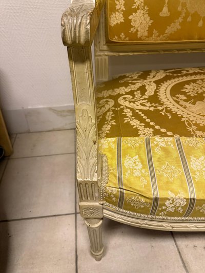 Mobili da salotto in faggio laccato in stile Luigi XVI - XIX secolo