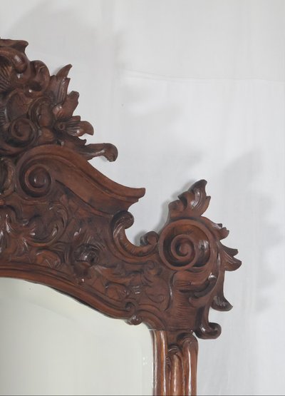 Grand miroir de style Louis XV en tilleul fin XIXe siècle
