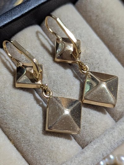 Orecchini pendenti in oro 18k e granati di Perpignan, 6,41 g CIRCA 2000