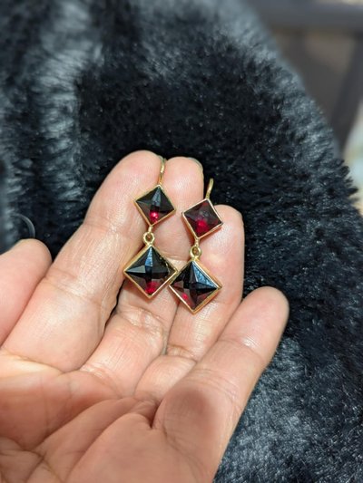 Orecchini pendenti in oro 18k e granati di Perpignan, 6,41 g CIRCA 2000