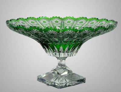 ROUND CUP ON GREEN PEDESTAL IN HAND-HEWN BOHEMIAN CRYSTAL