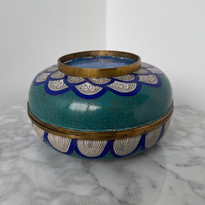 Chinese cloisonné bonbonnière, 19th century, dragon decoration