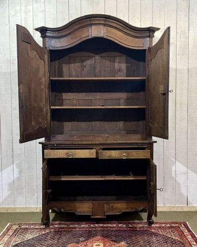 Credenza a due ante in rovere e castagno, lavorazione bretone della fine del XVIII secolo