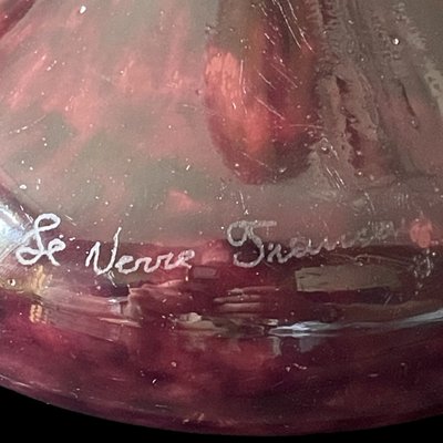 "Amarantes" vase by Le Verre Français