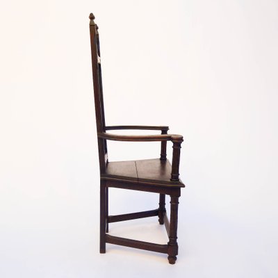 Fauteuil caquetière de style gothique – XIXᵉ siècle