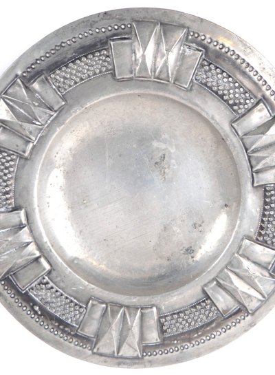 Schmuckschale aus getriebenem Zinn im Art-Deco-Stil, signiert Claude Leveillard, frühes 20. Jahrhundert