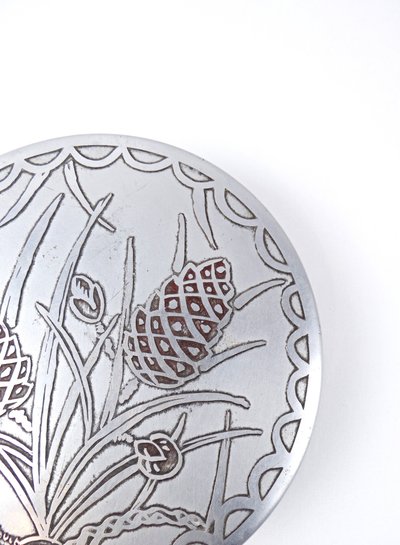 Art Nouveau pewter box or candy dish signed J. Siguet, early 20th century