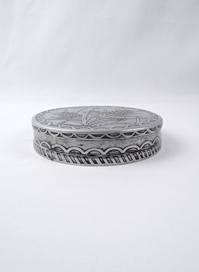 Art Nouveau pewter box or candy dish signed J. Siguet, early 20th century