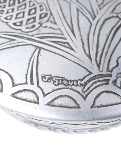 Art Nouveau pewter box or candy dish signed J. Siguet, early 20th century