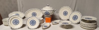 GIEN - Service de table modèle Rouen 1932 en faïence 43 pièces