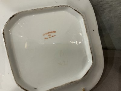 Paire de plats en porcelaine de Vieux paris d'époque 19ème 