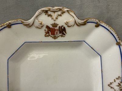 Paire de plats en porcelaine de Vieux paris d'époque 19ème 