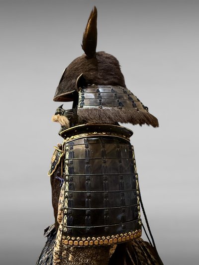 Full bear armor of a Samurai from the Shuhama clan - Sengoku period (1450-1600).