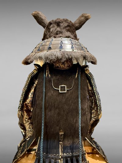 Full bear armor of a Samurai from the Shuhama clan - Sengoku period (1450-1600).