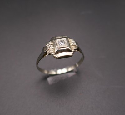 Art-Deco-Diamantring, 18 Karat Gold.