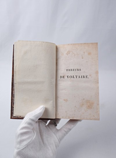 Errori di Voltaire di Abbot Nonnote, Volume uno, Besançon, 1823