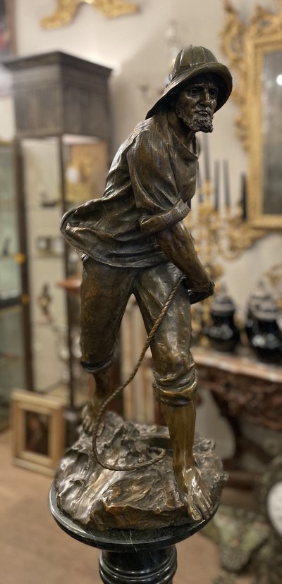 Scultura in bronzo "Il pescatore" di Antoine Bofill 1875-1925