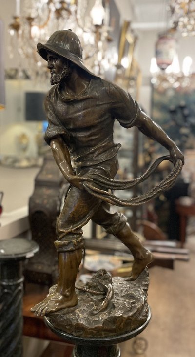 Scultura in bronzo "Il pescatore" di Antoine Bofill 1875-1925
