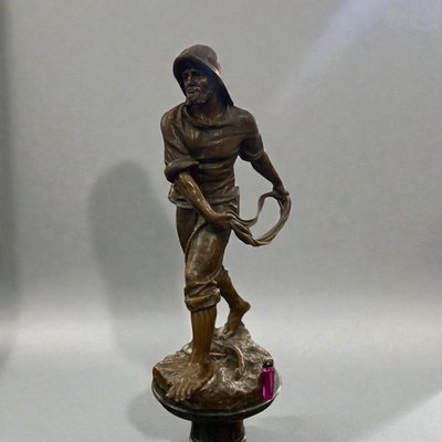 Scultura in bronzo "Il pescatore" di Antoine Bofill 1875-1925
