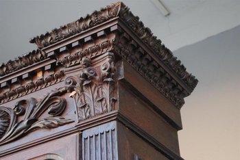 Grand Meuble De Sacristie En Chêne Composé D’éléments  Anciens