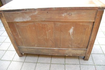 Credenza in noce Luigi Filippo del XIX secolo