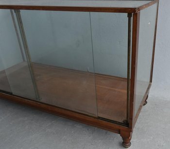 Low Shop Window with Sliding Door 1900