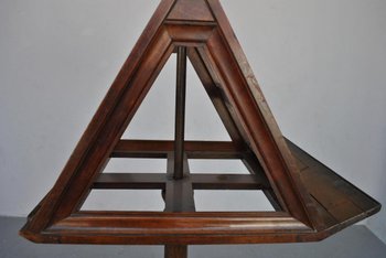 Religious lectern Cast iron base End of XIXth century
