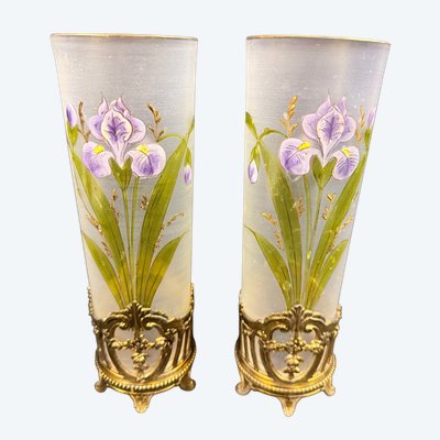 Graziosa coppia di vasi art nouveau con montatura in bronzo