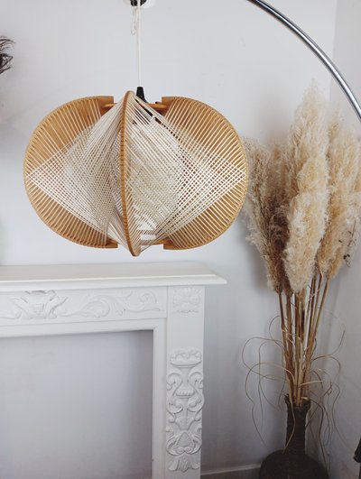 Lampada a sospensione vintage in legno e vimini