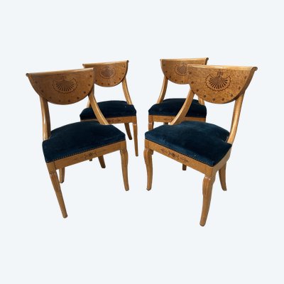 Suite von vier Stühlen im Stil Charles X aus Ahornholz XX Jahrhundert