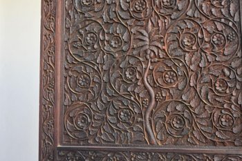             Two Bodies Indian Rosewood Sideboard Richly Carved End of XIXth century