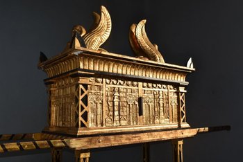             l'Arche d'Alliance De La Comédie Musicale "les 10 Commandements"            