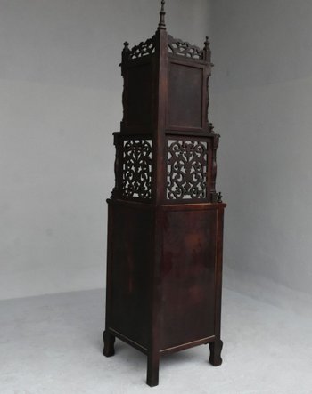             Coppia di cassapanche angolari intagliate in stile Art Nouveau 1900 circa