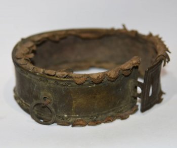             Collier De Molosse En Laiton époque XVIIIème            