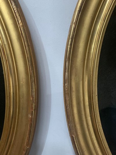 Olio su tela, coppia di ritratti in cornice ovale dorata, XIX secolo