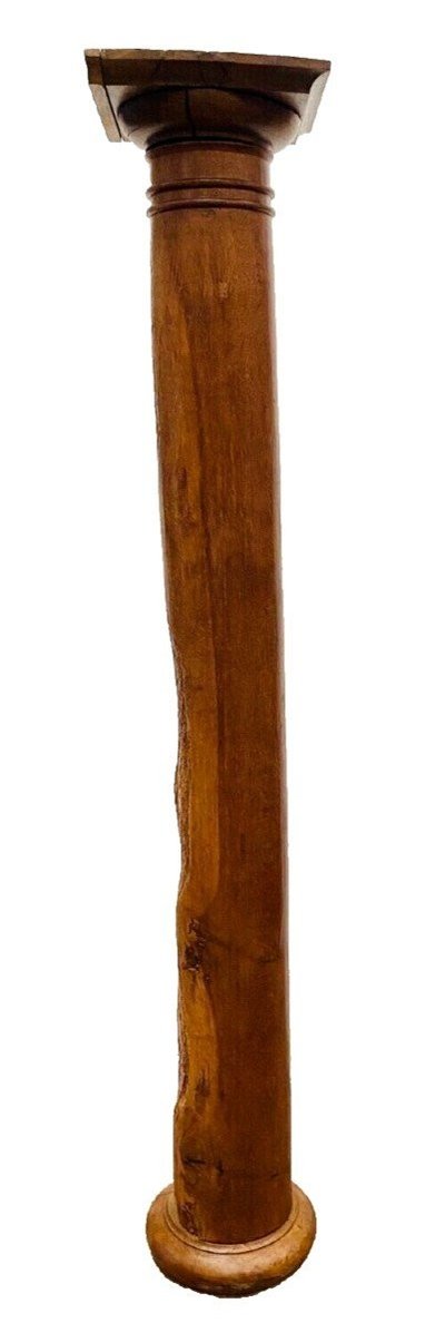 Colonne Ronde A Chapiteau En Bois De Chêne XIX Siècle 