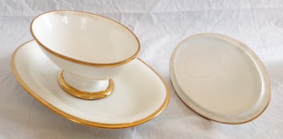 White and gold Sèvres porcelain gravy boat, early 19th century - 1820 - signed