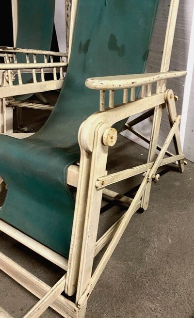 Paire d'Anciens Transats En Bois Laqué XX Siècle