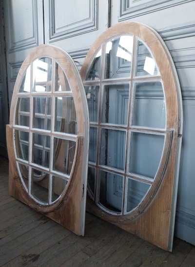 Ensemble de trois œils-de-bœuf anciens en châtaignier