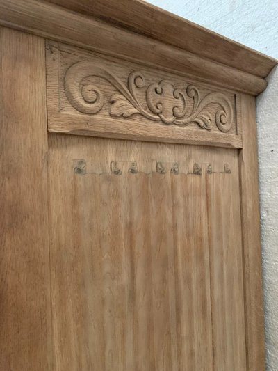 Anrichte Im Renaissance-Stil Aus Massiver Eiche XX Jahrhundert