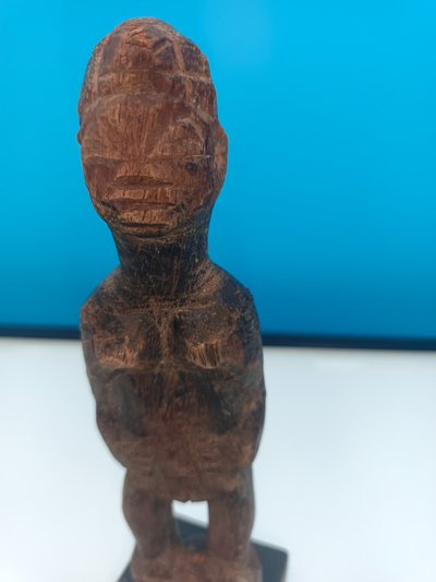 Anthropomorphe Ritualstatuette (Bateba-ähnliche Figur) Vermutlich Lobi
