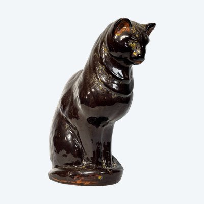 Chat assis en céramique émaillée - France, XXe siècle