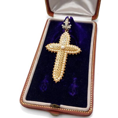 Large "Royal" Cross pendant