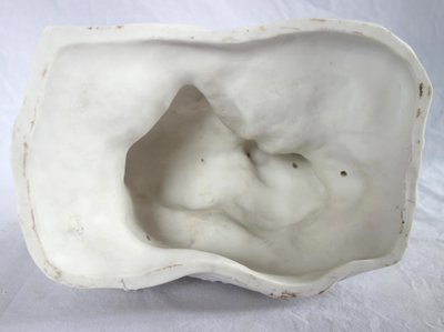 Sèvres : scène galante du XVIIIe siècle - la leçon de flûte, groupe en biscuit - signé